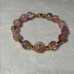 Elegant Pink and Gold Beaded Bracelet